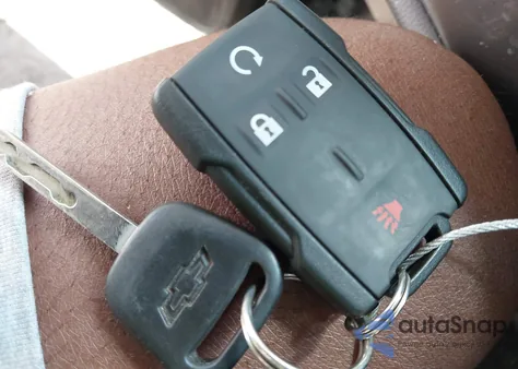 2015 Chevrolet Silverado 1500 1Lt from USA, damaged, VIN 1GCRCREH0FZ148395